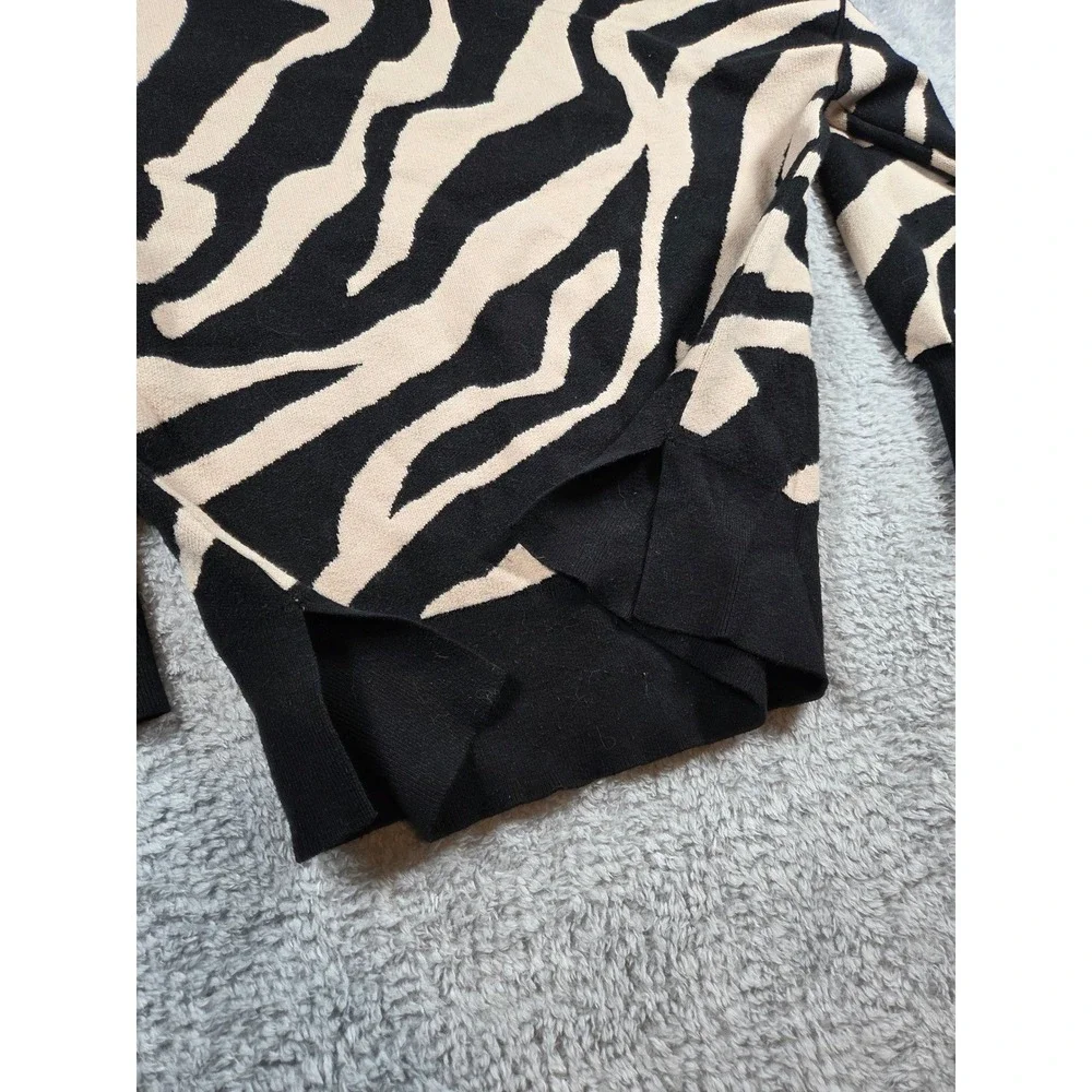 Zebra Print Crewneck Sweater Black Beige Animal Print Knit Top Small - Picture 7 of 8
